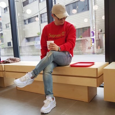 NakanishiYuzi's profile picture. 時計,車,旅行が好きなアラサー男子ですw 🤣【職業】トレーダー(投資家) 主に投資にまつわる知識や、私のプライベートなどを投稿してます🙄中卒でも月収7000万円を稼ぐ秘訣を大公開✌️オンライン投資コミュニティも運営しています‼️