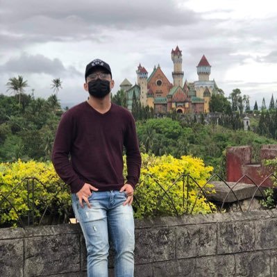 renzxvillegas's profile picture. 