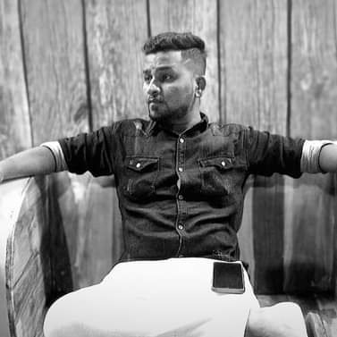 LuckySDongare2's profile picture. Dongare's 👑 4737
🙏कै. सोमनाथ शेठ स्मृती🙏
Thanekar💪🏻😎