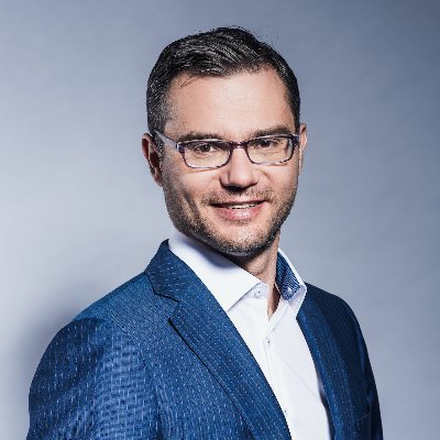 Bývalý europoslanec, právník a pedagog. Čestný předseda SMS ČR.