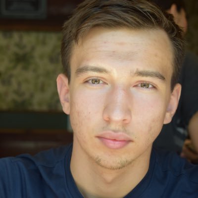 🇫🇷🧠 SKEMA BS student, learning online media buying 🏃🏻♂️
