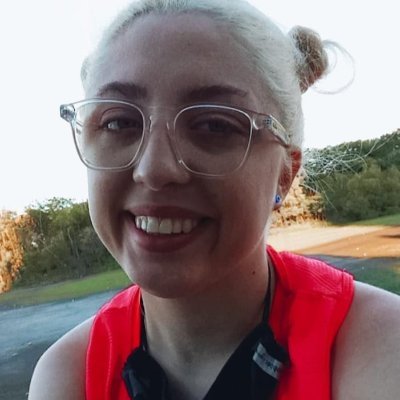 El que todo lo juzga fácil, encontrará la vida difícil.