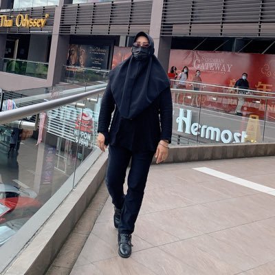 zuraidakamarud3's profile picture. 