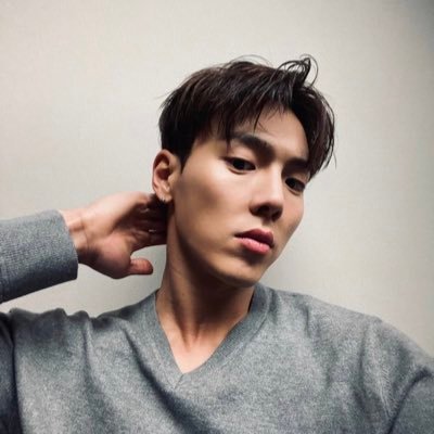 park jinyoung (the handsome one) and son hyunwoo enthusiast