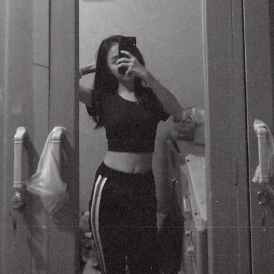 anneetok's profile picture. ‘Take yourself to the moon and I will love you until then.'

Sleep Sleep Sleep 💤