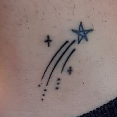 val_drzd's profile picture. 