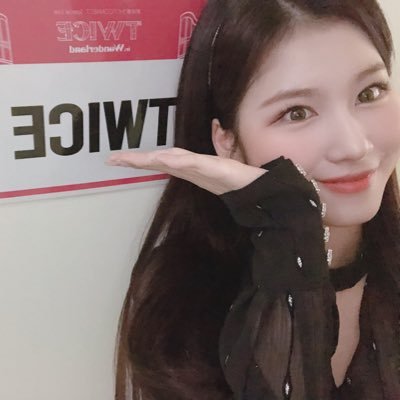 sana____1229___'s profile picture. 05 🚺