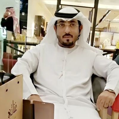 ‏إن لم تكن صدرا بأول جملة..
أو فاعلاً للمجد في إسهاب.

إياك أن تبقى ضميراً غائباً. .
أو لا محل له من الإعراب.