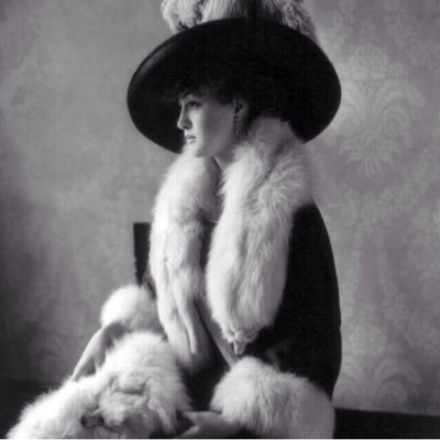 Omaazooz1's profile picture. 