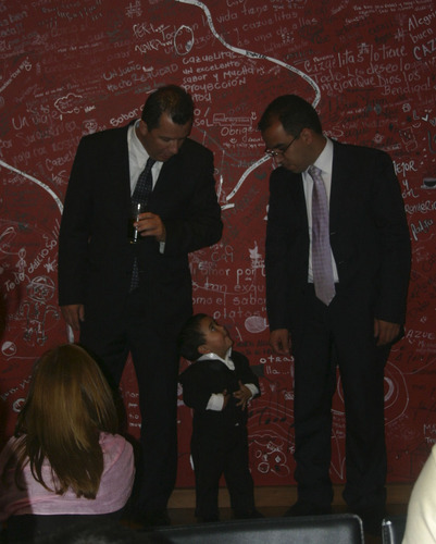 Padre de 2 niños. Esposo...Ser humano en proceso...