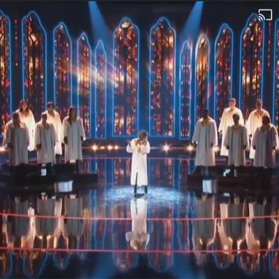Produces RAISE Gospel Choir (as seen on @TalentsOnFox, #ChristmasCarolerChallenge on CW, Oprah’s 2020 Vision Tour), @29lives_theseries, @theaccidentalsquartet