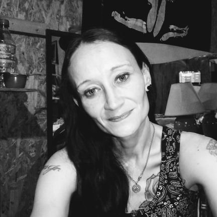 AvyBrenda's profile picture. I am very happily married with 5 kids,I love strange and weird things,  im in to horror and creepy! I 💚 to explore and hunt the unknown,