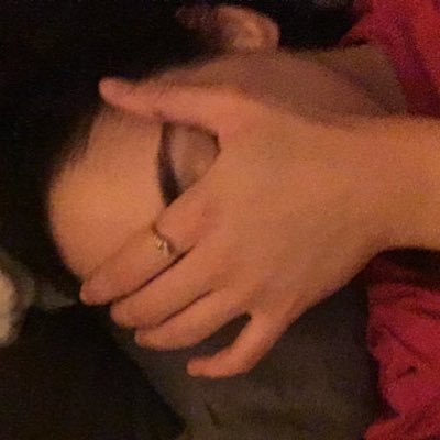 attire__'s profile picture. lesbian disaster🎢