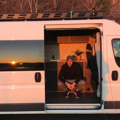 Gusbelan19's profile picture. 