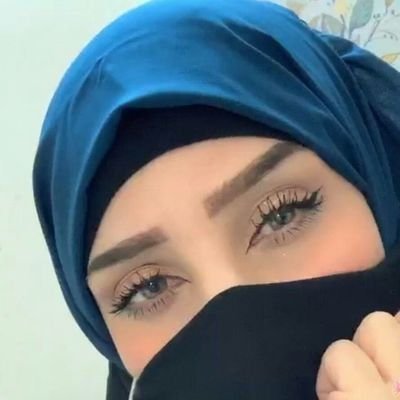 SfpeAP3CdjIVwJg's profile picture. ‏بحب جوزى بس مش مريحنى جنسيآ