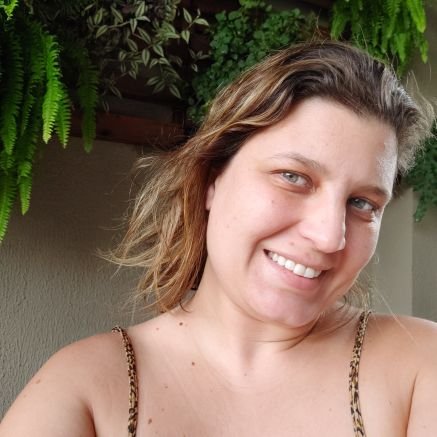 Brazilian sustainability researcher. Assistant Professor at Ca' Foscari. Mother of two.
Pesquisadora de sustentabilidade.Professora na Ca' Foscari. Mãe de dois