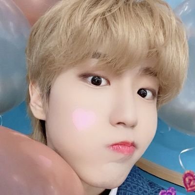 starsofveIaris's profile picture. 25 | she/her | 🌈 |

marauders || aftg || tsc