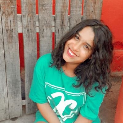 Eu qro ficar perto de td q acho certo... até o dia em q eu mudar de opinião 😗