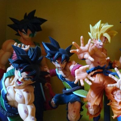 ドラゴンボールフィギュアと一番くじが好きです。

ツイッターのやり方がイマイチわかっていませんがよろしくお願いします。