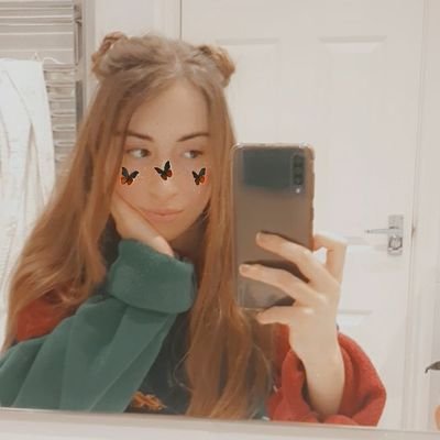 13_lauraG's profile picture. ☀🌦️☀️