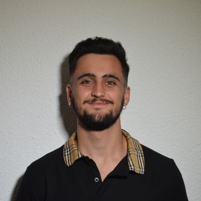 currocam's profile picture. Bioinformatics student (Hi/Him)