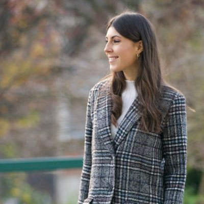 MelanieLecca's profile picture. Happy teacher + #marketing and #communication consultant 🚀 Positive mindset, always!