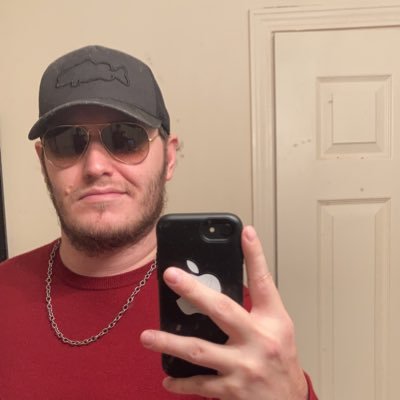 Funny,caring,great personality,hardcore gamer,love music and movies,animal lover,single,respectful,die hard avenged sevenfold,huge impractical jokers fan,