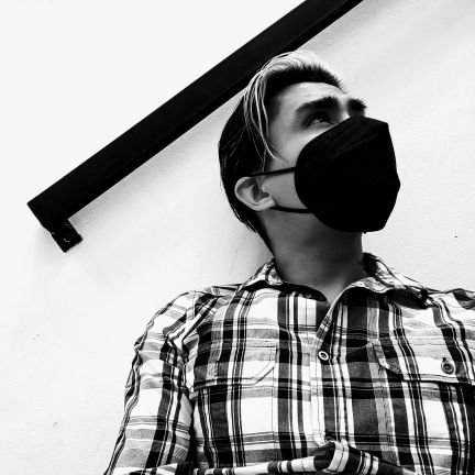 WhiteMim3's profile picture. 