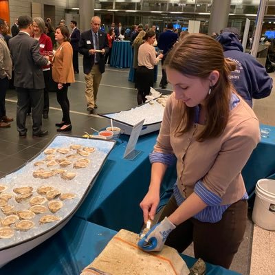 Environmental Specialist with @NCDEQ ~ friend to #oysters 🦪 frenemy to #HABs 🌿🦠🧪 (She series) 🏳️🌈🖤💛 Tweets are my own.