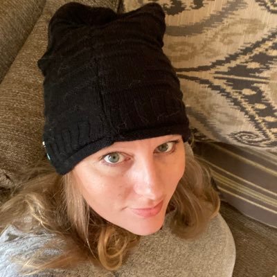 Narcoleptic tax accountant | Mom of 2 hilarious kids | Aggressive Pedestrian | INTJ