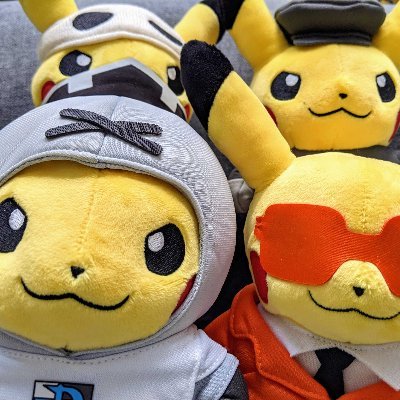 TPikarmy's profile picture. PKCH - the official P-POP Band!
NEW SINGLE - Peek At You ⚡