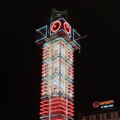 carrierbagstour's profile picture. 