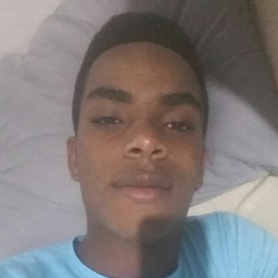 Enquanto Deus for o meu chão ninguém me derruba