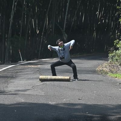 qazwdxsr's profile picture. 