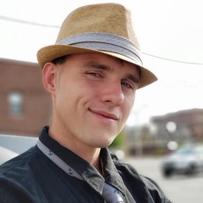 EliMarcGrossma1's profile picture. 