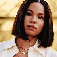 fan account dedicated to miss @jurneesmollett 🖤💛 / #WeGrownNow, #TheOrder & #Smoke available Apple TV / #Sunflower TBA