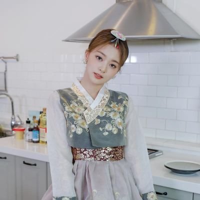 fromismind's profile picture. 프로미스나인♥플로버