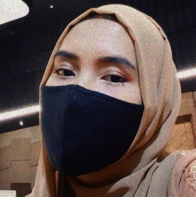 salsabylaputri's profile picture. do people even read this?