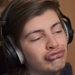 hey there, im cool i swear. i stream on twitch sometimes, lets hang out! good vibes