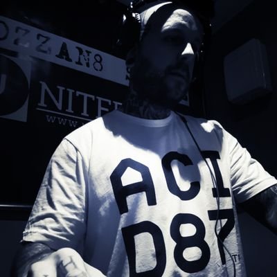 MUSIC/TATTOOS 🖤DJ/TATTOOER
Phuture84radio/ UFO underground for others #TECHNO #ACID #OLDSKOOL