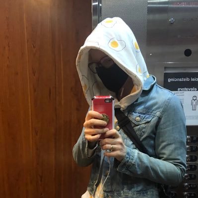 Em_Lee_Chicken's profile picture. Ambiguously excommunicated. Extremely hot and extremely grumpy local librarian. 📚 all pronouns are good