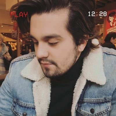 O que é bonito me encanta, mas o que é sincero me fascina @luansantana - 25/03/17 ♡♥eternizei ♥♡ -
Fan Account
