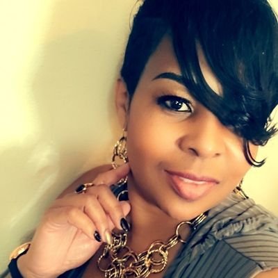 tluvieluv's profile picture. 