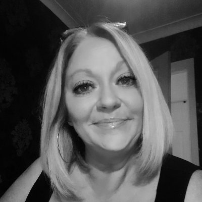 ClaireEClarke76's profile picture. Im a 45 year old ex professional singer turned beauty therapist, who is now an Aba Tutor/Behaviour Technician Therapist
