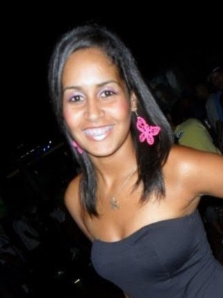 20 anos Ignorante, Chatona ,Feliz Da Vida, . Adoro uma Festa&Baladas.Futura Marinheira e Psicóloga!Creio firmemente nas Forças que Regem o Univiverso...!