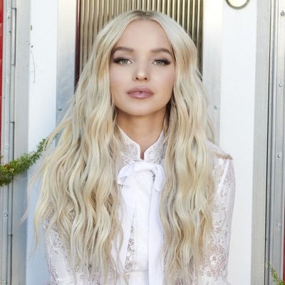 im scarlett, I’ve been a fan of @dovecameron since 2012 ! I love her so much and I’m incredibly thankful to have her as my idol! she/her🌈 stream #lazybaby