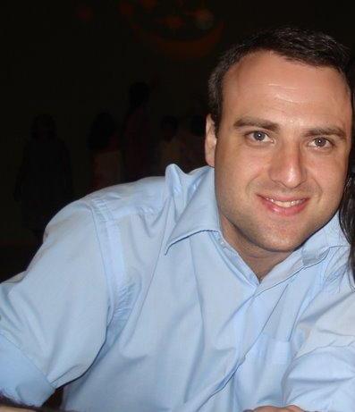 Administrador de Empresa, Casado com a Denise, São paulino.
Usarei esta ferramente para fiscalizar os politicos e reivindicar melhorias em meu Pais.