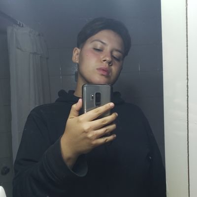 18. Abolicionista. Estudiante de música, hippie al palo.
