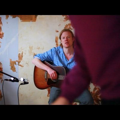 Painter. Folk Acoustic singer songwriter playing around Warwickshire, Sussex , London etc