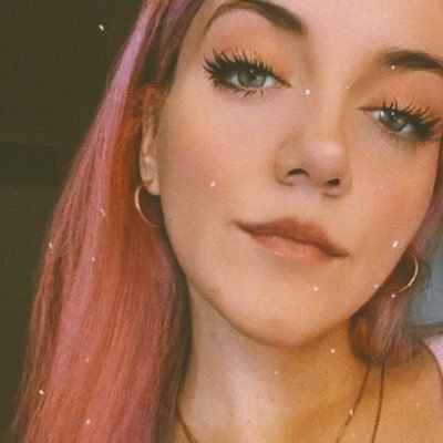 Rozaspirini's profile picture. 